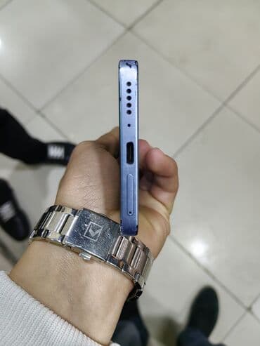 Apple iPhone: Məhsul: Smartfon - Rəng: Göy çalarlarında korpus - Korpus: Düz — 4