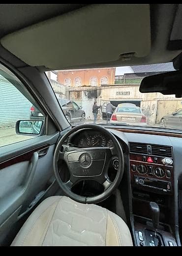 iso oturacaq: Mercedes-Benz C-Class: 1.8 l | 1996 il Sedan — 8