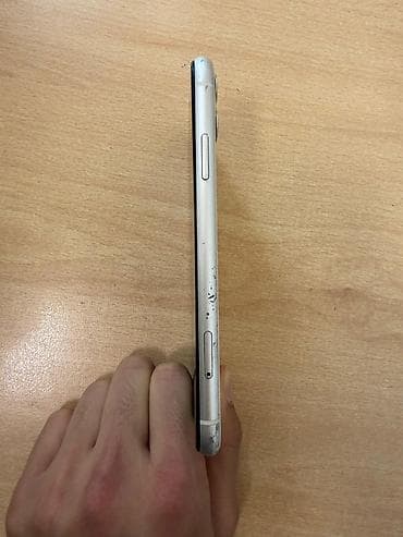 iphone 7 pulus: IPhone 11, 64 GB, Ağ, Qırıq — 5