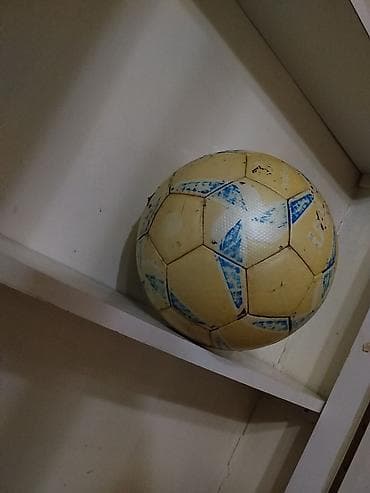 Futbol topu - Ölçü: standart 5 nömrə - Material: çoxbucaqlı lalafo.az -da Futbol topu - Ölçü: standart 5 nömrə - Material: çoxbucaqlı
