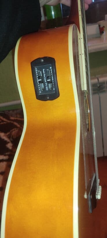 Akustik gitara, 6 sim, İşlənmiş, Ödənişli çatdırılma