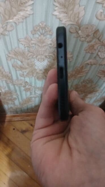 berde telefonlar: Honor 8A 2020, 128 GB, rəng - Qara — 5