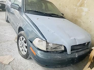 daewoo nexia 2011: Volvo S40: 9.1 l | 2002 il 250 km Sedan — 3