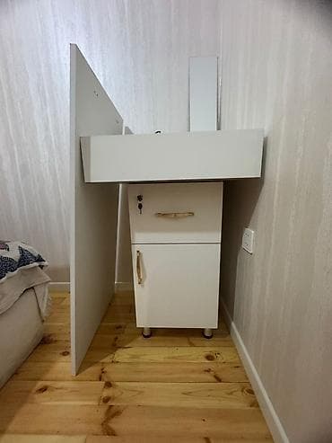 ikinci el salon mallari: Sadə laminat — 4