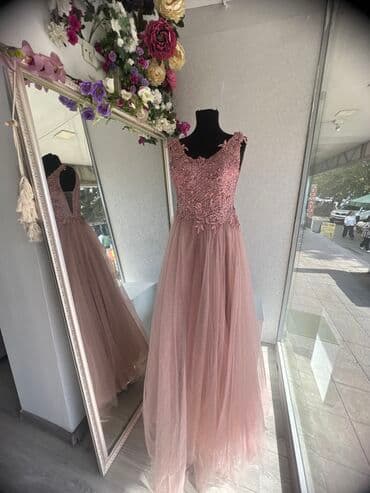 Toy paltarları və aksesuarları: 200 manata alınıb 1 defe geyınılıb 80 manat — 4