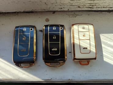 avtomobil suseleri: Toyota Prius 20 gövdə üçün Qara rəngli, qızılı və gümüşü haşiyəli — 2