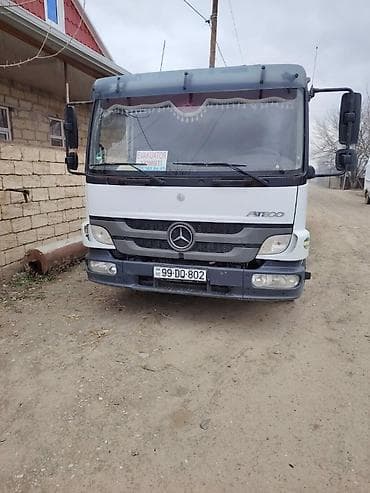 mercedes 208 d: Mercedes-Benz : 4.3 l | 2007 il Van body type — 4