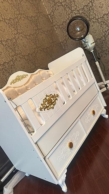 Oğlan və qız üçün, İşlənmiş, Dördbucaq, Beşik, Dəst ilə, Matras ilə, Yellənmə mexanizmsiz lalafo.az -da Oğlan və qız üçün, İşlənmiş, Dördbucaq, Beşik, Dəst ilə, Matras ilə, Yellənmə mexanizmsiz