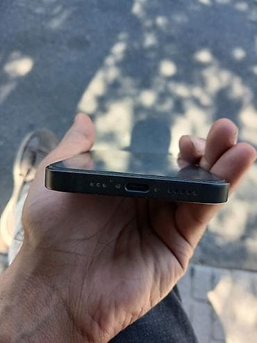 apple notebook: IPhone 16e, 128 GB, Qara, Simsiz şarj — 6