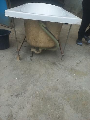 batiq cixaran aparat: Akril vanna – çərçivəli - Material: ağ akril - Forma: oval daxili — 1