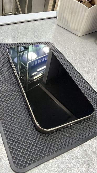 nodizz npad 16: IPhone 15 Pro, 256 GB, Gümüşü — 1