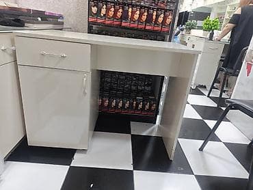 Ağ rəngli salon masası - Geniş iş səthi olan praktik masa - Sol lalafo.az -da Ağ rəngli salon masası - Geniş iş səthi olan praktik masa - Sol