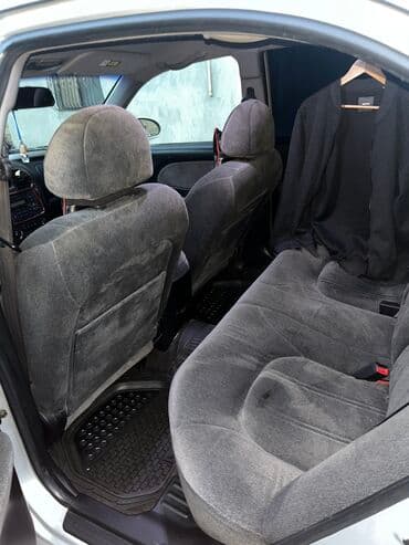 tayota prius 20 kuza: Hyundai Sonata: 2.7 l | 2005 il Sedan — 4