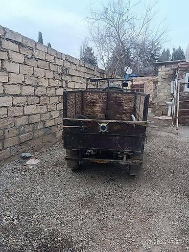 Taxta kuzovlu yük qoşqusu/saya - Korpus: qalın taxta lövhələrdən