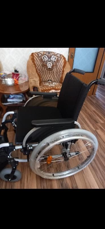 Qamət korrektorları: Mexaniki əlil arabası - Yüngül, möhkəm metal konstruksiya - Böyük — 1