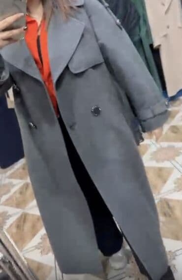 Kürklər: Qadın uzun paltosu – boz rəng 300 azna alnıb 4 ay öncə 170 ə satlır — 1