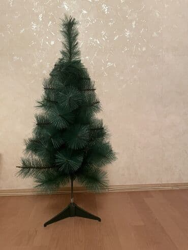 Süni Yeni il şam ağacı - Material: keyfiyyətli PVC iynəciklər, sıx və