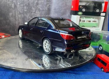 metbex tavan modelleri: Коллекционная модель BMW 545i E60 dark blue 2008 KYOSHO Scale 1:18 — 12