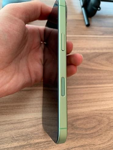Elektronika: IPhone 17, 256 GB — 5