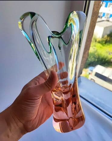 Bir vaza, Bogem şüşəsi lalafo.az -da Bir vaza, Bogem şüşəsi