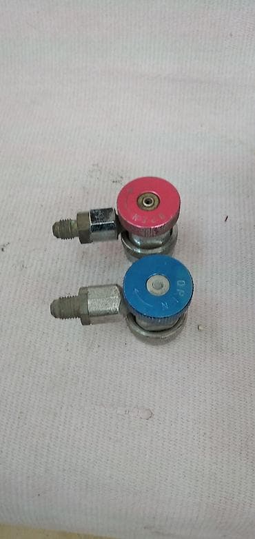 Avtomobil kondisionerinin servis portları üçün yüksək və aşağı təzyiq