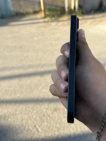 iphone 16e qiyməti: IPhone 14, 128 GB, Qara, Zəmanət, Barmaq izi, Simsiz şarj — 4
