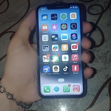 samsung j 10: IPhone 12, 64 GB, Qara, Face ID — 2