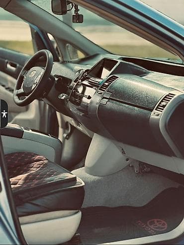 spoyler prius: Toyota Prius (2-ci nəsil) hibrid hetçbek - Hibrid güc qurğusu: benzin — 1