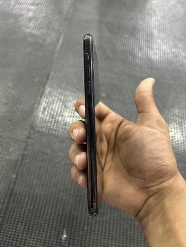 airpods max qiymet: IPhone 11 Pro Max, 256 GB, Space Gray, Face ID — 4