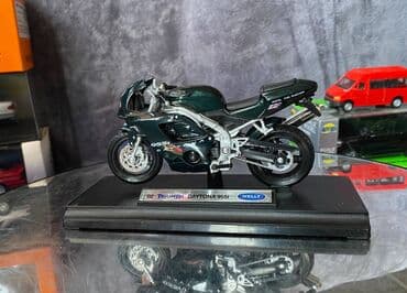 шлем для мотоцикла: Коллекционная модель Triumph Daytona 955i dark Green 1997 Welly Scale — 14