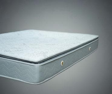 Göz muncuğu: Böyüklər üçün Süngər Döşək — 1