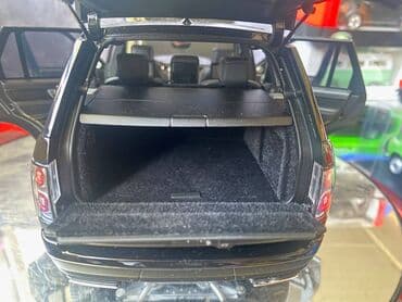 maşın modeli: Коллекционная модель Range Rover Sv Autobiography Dynamic black 2017 — 26