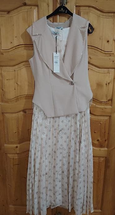 vecerni don: Brend: DEEP Model: İpək qarışıqlı şifon don + qolsuz jilet Təsvir: - — 2