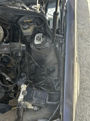 az avto: Mercedes-Benz 190: 2 l | 1992 il Sedan — 6