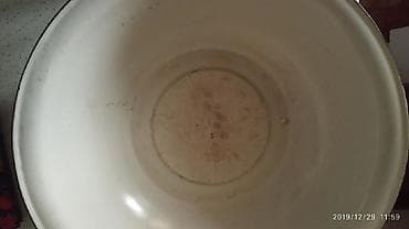 Mətbəx aksesuarları: Таз эмалированный
zənğ edin — 2