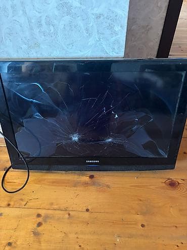 Samsung televizor (LCD) - Ekran ölçüsü: təxmini 32" - Marka/model