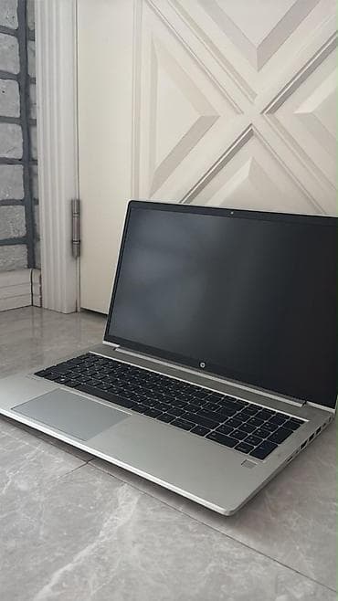 hp notebook 450 g7: HP noutbuk – gümüşü alüminium gövdə, nazik və yüngül dizayn — 7