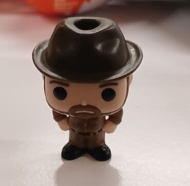 Fiqur, Plastik, rəng - Qəhvəyi