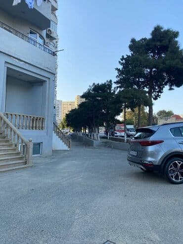 mingecevir obyekt: Əhmədlidə ukraina meydanı tərəfdə yerləşən ümumi sahəsi 60 kv,m olan — 7