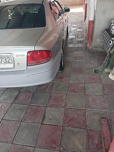 şuşeler: Hyundai Sonata: 2.7 l | 2002 il Sedan — 6