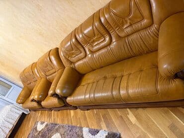 2 eded divan 2 ve 3 nerlik + 1 kreslo Temiz koja cox baha alinib. Hec — 3