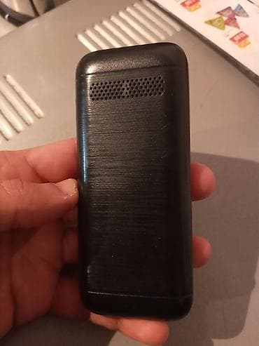 telefon cib: TeXet düyməli mobil telefon - Kompakt korpus, klassik monoblok dizayn — 2