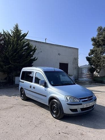 qaz 2402: Opel Combo: 1.6 l | 2006 il Van/Minivan — 2