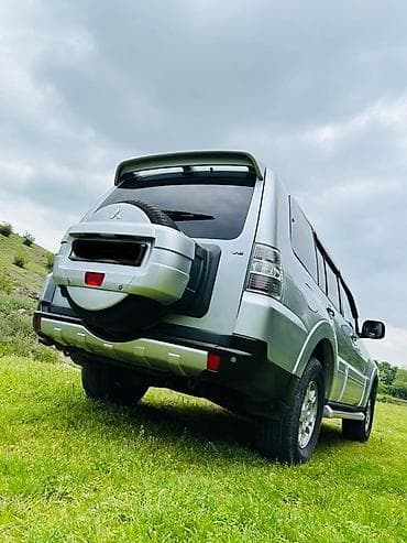 changan uni t: Mitsubishi Pajero: 3 l | 2007 il 290000 km Ofrouder/SUV — 5