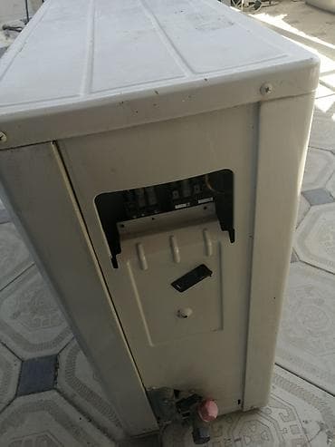 12 volt adapter: Split kondisionerin xarici bloku - Marka: Mitsubishi (etiket üzərində — 3