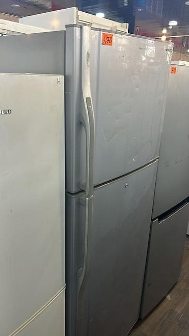 2 qapılı Samsung Soyuducu Satılır, rəng - Gümüşü