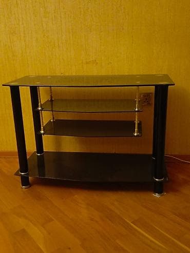 tv altliq: Düz TV altlığı, Polkalı, Şüşəli — 1