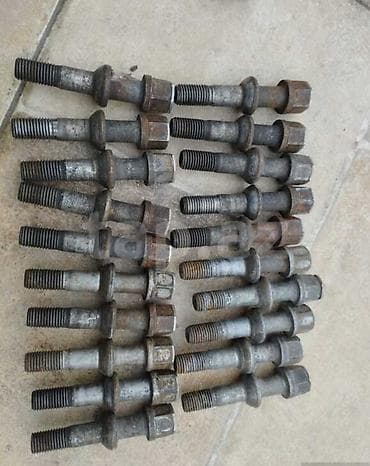 diskli mala: Mercedes ucun orginal teker boltlari,18 amg monoblok 5.5 qazan diskin — 2