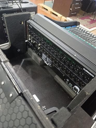 Книги и журналы: Teze veziyyetdedir.Hecbir problemi yoxdur.Keys ile birlikde satilir — 4