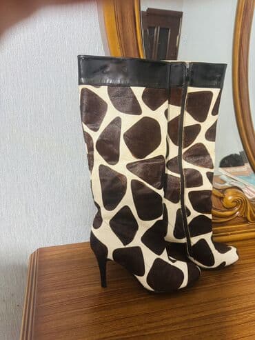 женские сапоги: Ölçü: 38, Yeni — 2